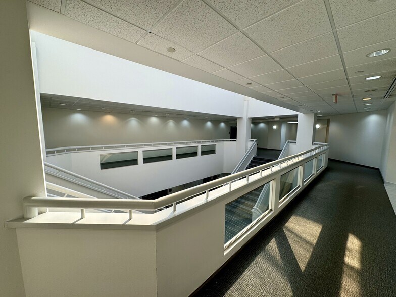 More Photos Of 4441 W Airport Fwy, Irving Office For Lease
