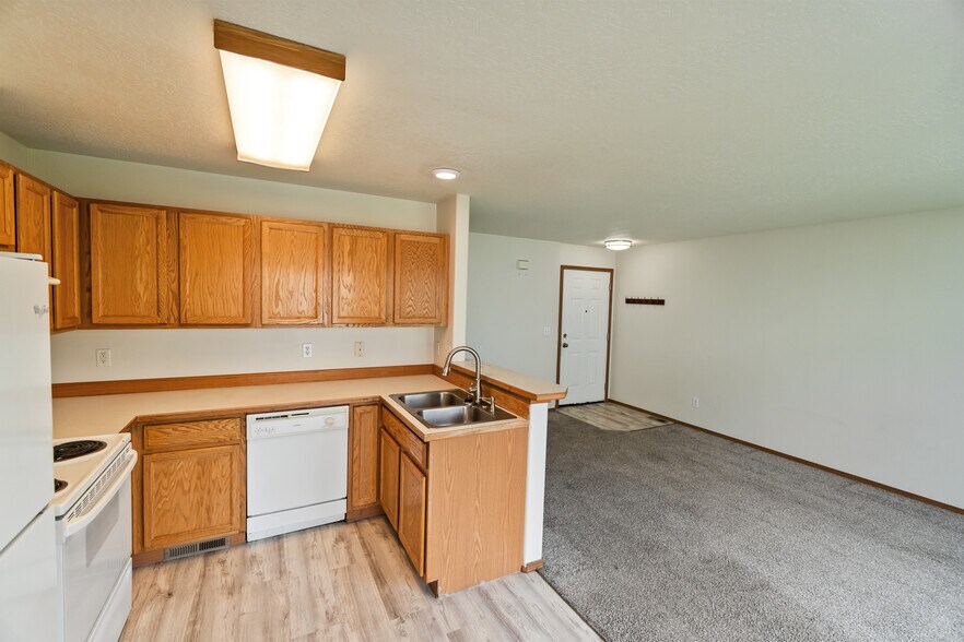 More Photos Of 1405 E Gilbert Ave, Coeur d'Alene Apartments For Sale