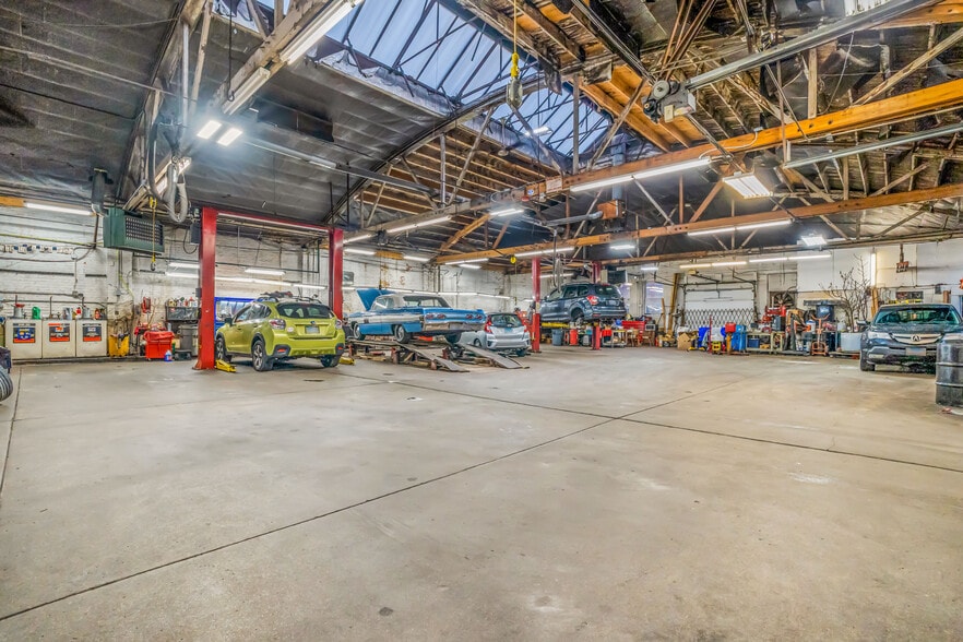 More Photos Of 6021 W Roosevelt Rd, Cicero Auto Repair For Sale