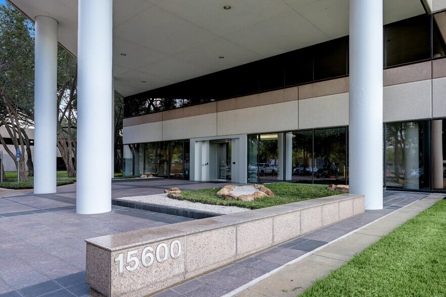 More Photos Of 15600 John F Kennedy Blvd, Houston Office For Lease