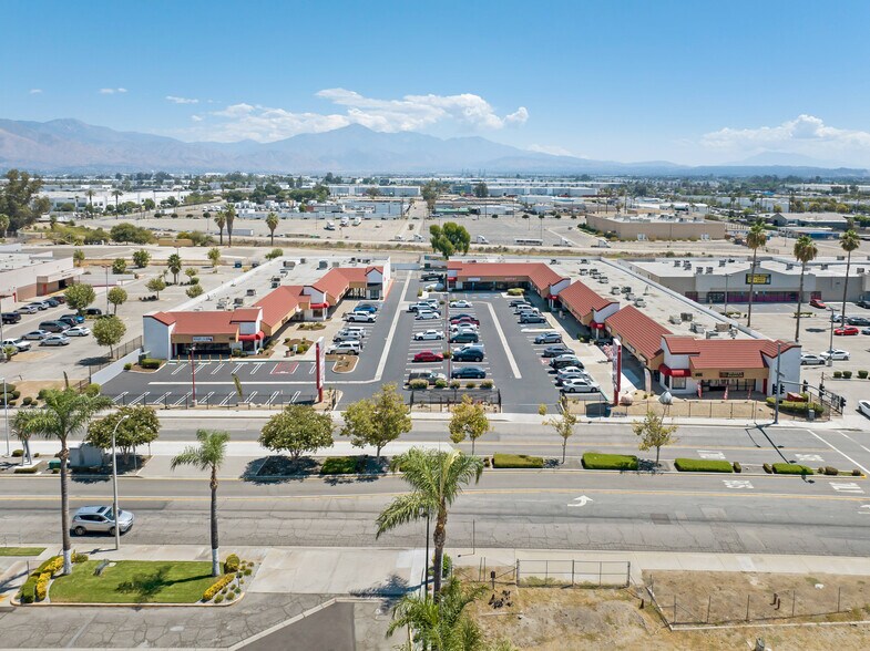 More Photos Of 955 S E St, San Bernardino Freestanding For Lease