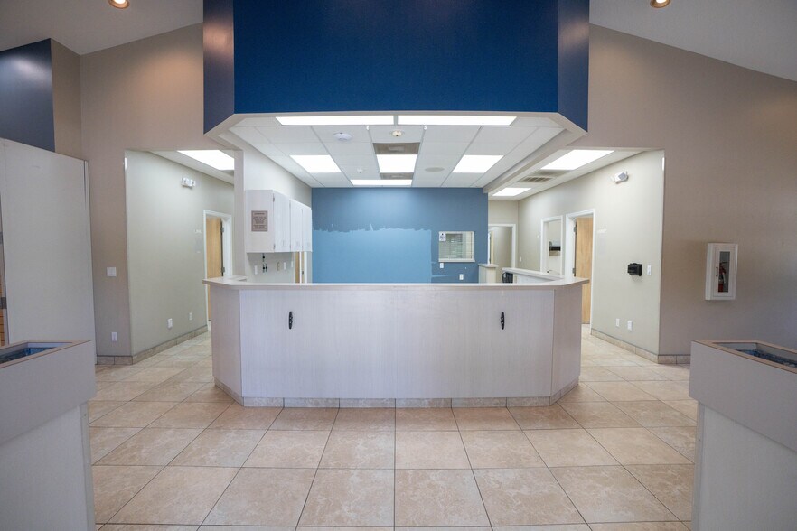 More Photos Of 3628 N Lecanto Hwy, Beverly Hills Veterinarian Kennel For Sale
