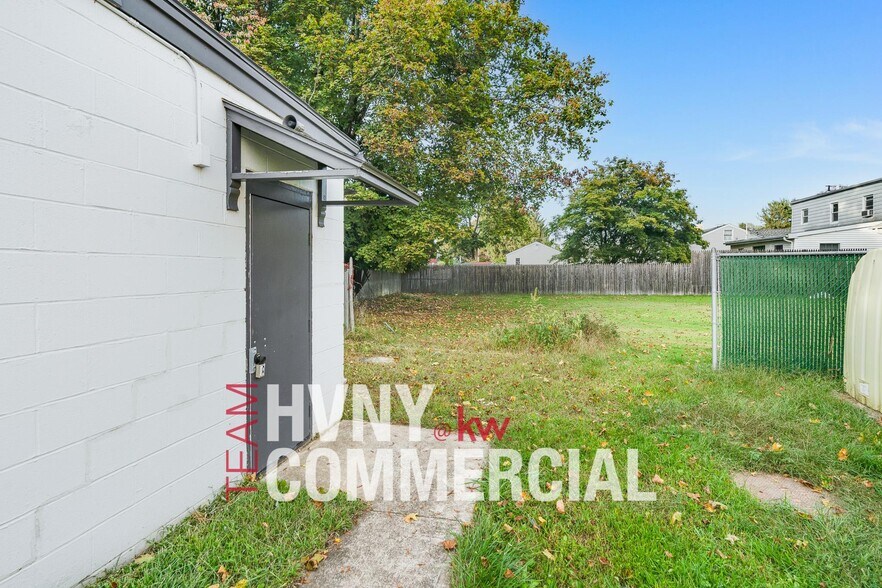 More Photos Of 300 Hooker Ave, Poughkeepsie Restaurant For Sale