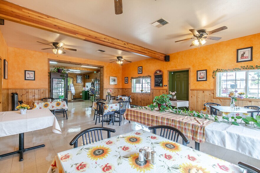 More Photos Of 14836 OR-38, Elkton Restaurant For Sale