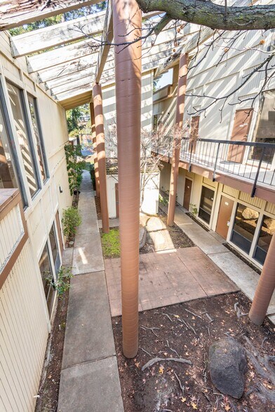 More Photos Of 2848 Arden Way, Sacramento Office For Lease