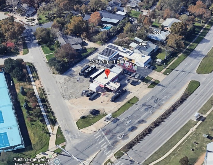 More Photos Of 4300 Airport Blvd, Austin Auto Dealership For Lease