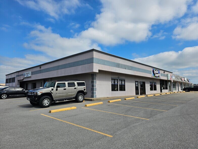 More Photos Of 515 E Vienna St, Anna Medical For Lease