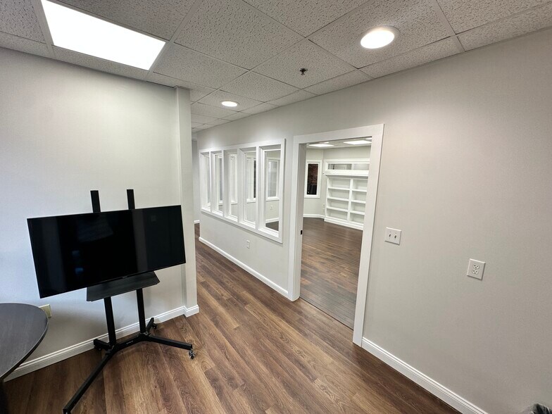 More Photos Of 12 Damonmill Sq, Concord Loft Creative Space For Lease