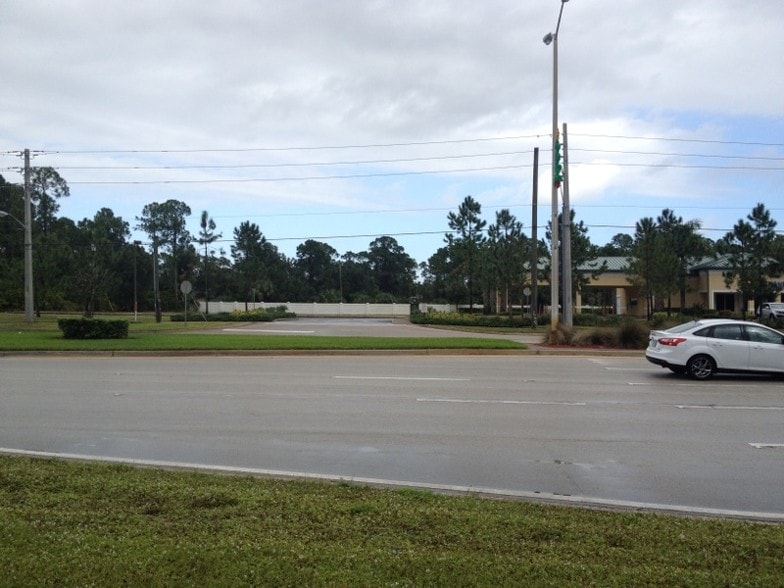 More Photos Of 1309 Gatlin Blvd, Port Saint Lucie Land For Lease