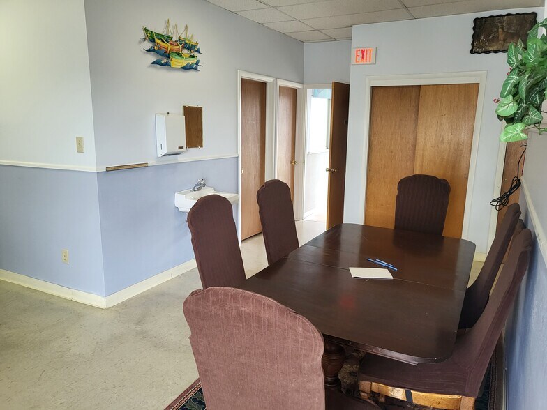 More Photos Of 1121 Route 47, Rio Grande Freestanding For Sale