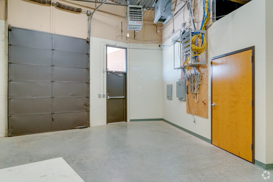 More Photos Of 4101 Capital Blvd, Raleigh Light Distribution For Lease