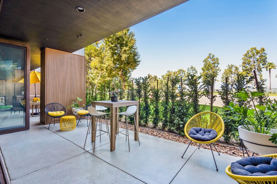 More Photos Of 18952 MacArthur Blvd, Irvine Office For Sale