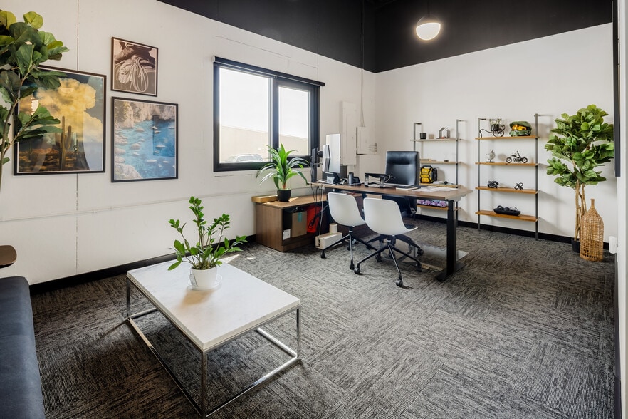 More Photos Of 2192 W College Ave, Englewood Warehouse For Sale