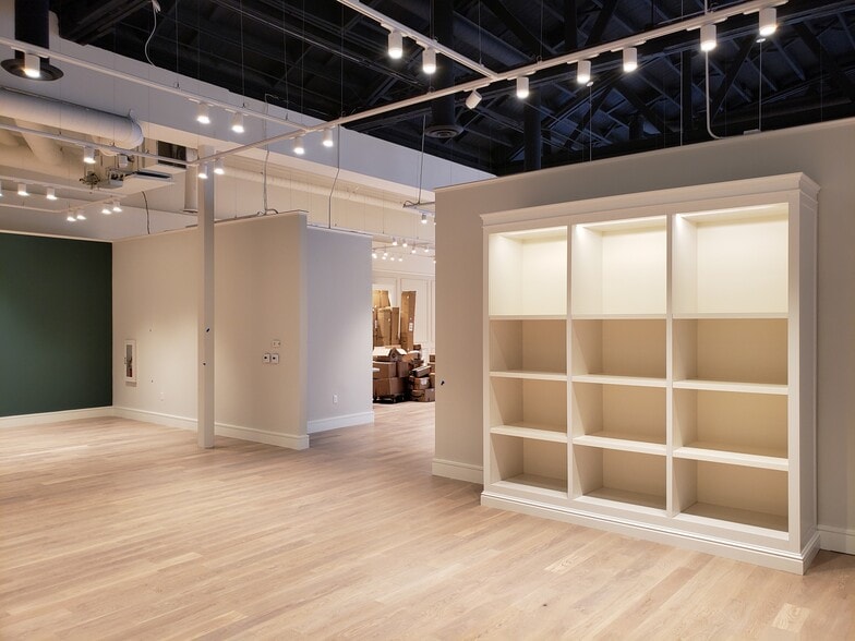 More Photos Of 301-315 Wilshire Blvd, Santa Monica Storefront Retail Office For Lease