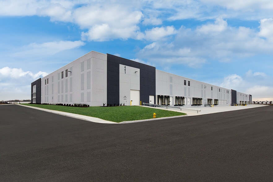 Primary Photo Of 441 Airtech Pky, Plainfield Warehouse For Lease