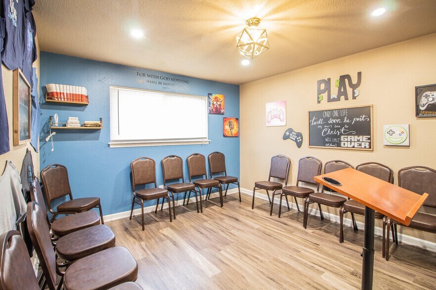 More Photos Of 1601 44th St, Lubbock Religious Facility For Sale