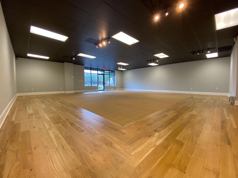 More Photos Of 455 Deanna Ln, Wando Storefront Retail Office For Sale