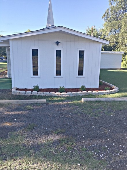 More Photos Of 1519 W Main St, Ardmore Religious Facility For Sale