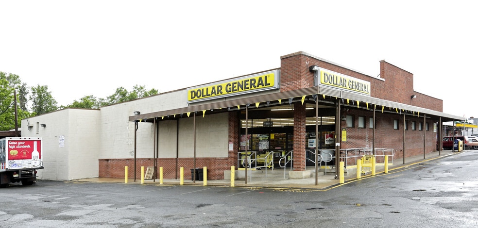 Primary Photo Of 80 E 15th St, Paterson Storefront For Lease