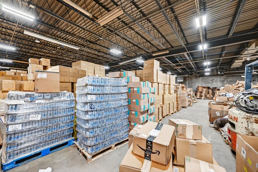 More Photos Of 297 Margaret King Ave, Ringwood Warehouse For Sale