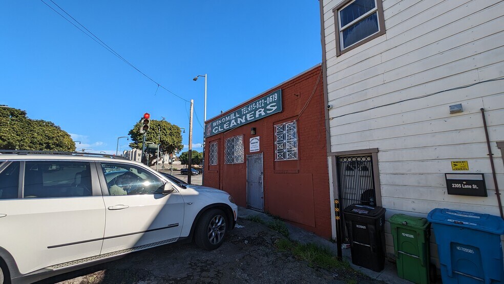 More Photos Of 5500 3rd St, San Francisco Storefront For Lease