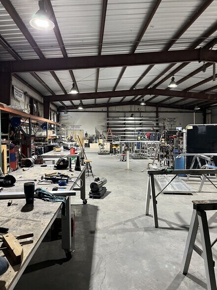 More Photos Of 3202 Barrancas Ave, Pensacola Industrial For Sale