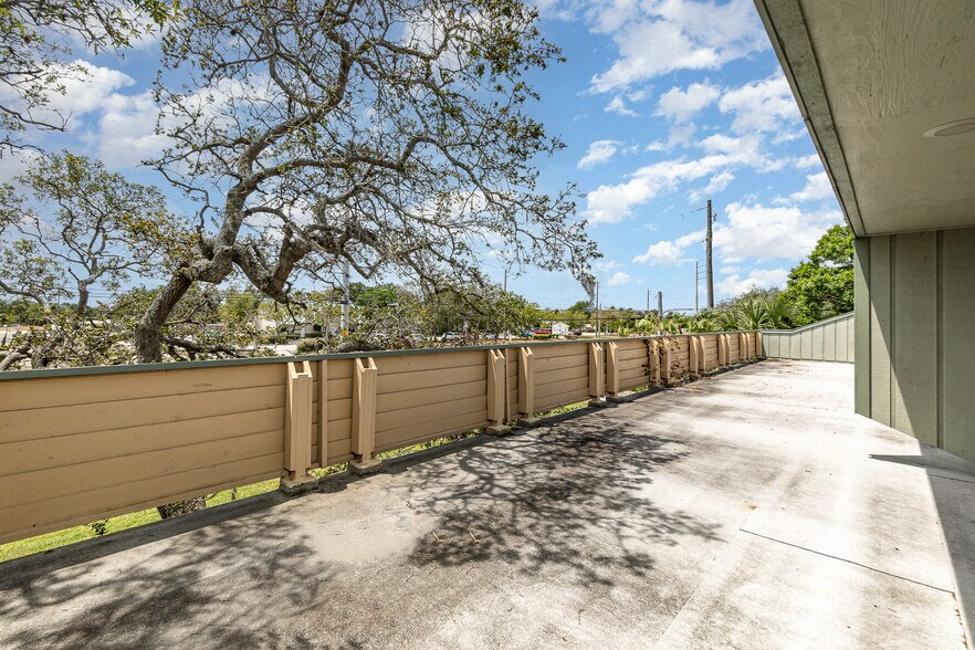 More Photos Of 1250 W Eau Gallie Blvd, Melbourne Medical For Sale