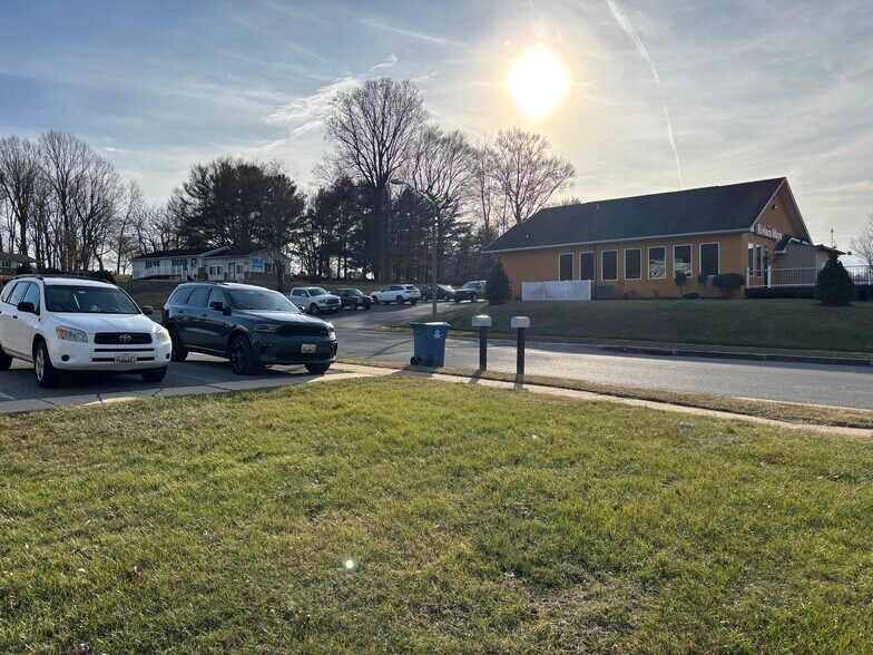 More Photos Of 101 Ryan Dr, Rising Sun Office For Lease