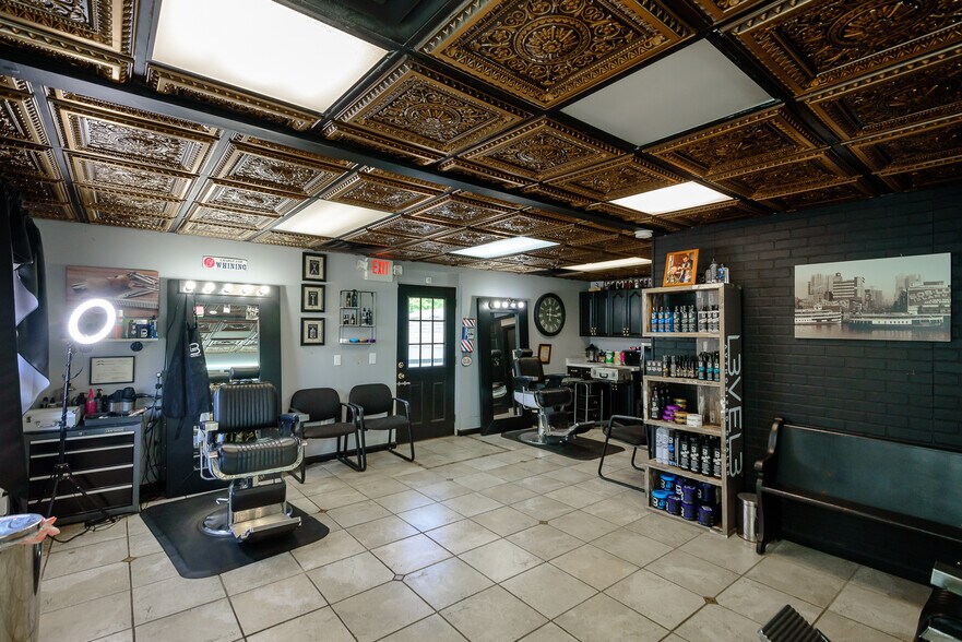 More Photos Of 573 E Huron River Dr, Belleville Freestanding For Sale