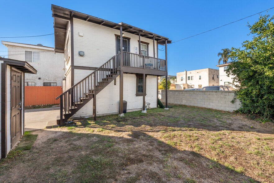 More Photos Of 817 E New York St, Long Beach Multifamily For Sale