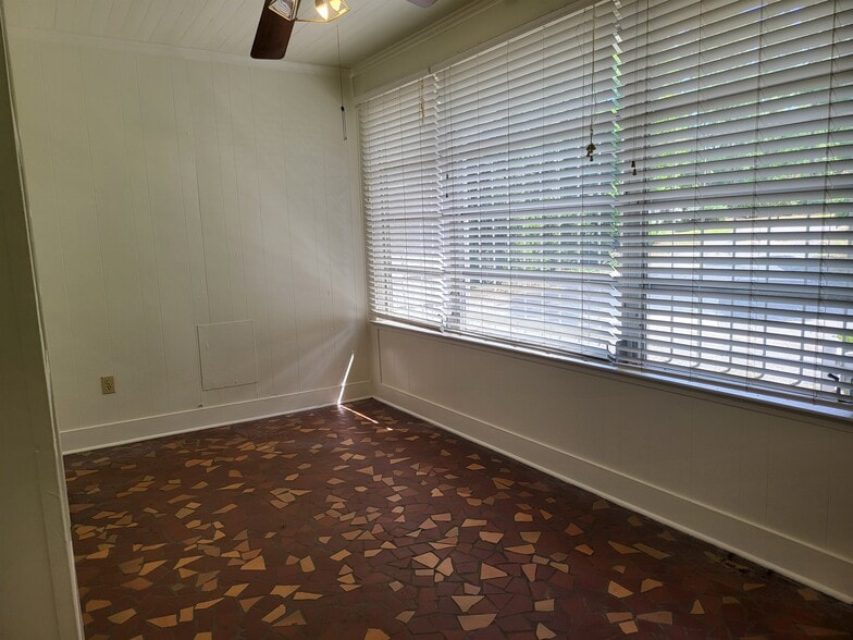 More Photos Of 1305 Dawson Rd, Albany Storefront Retail Office For Sale