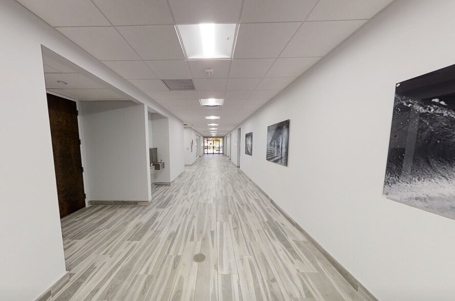 Primary Photo Of 1061 E Indiantown Rd, Jupiter Office For Lease