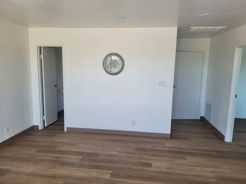 More Photos Of 406 Oak St, Wichita Falls Warehouse For Lease