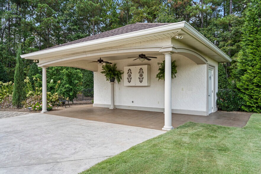 More Photos Of 220 Fincher Rd, Pauline Lodge Meeting Hall For Sale