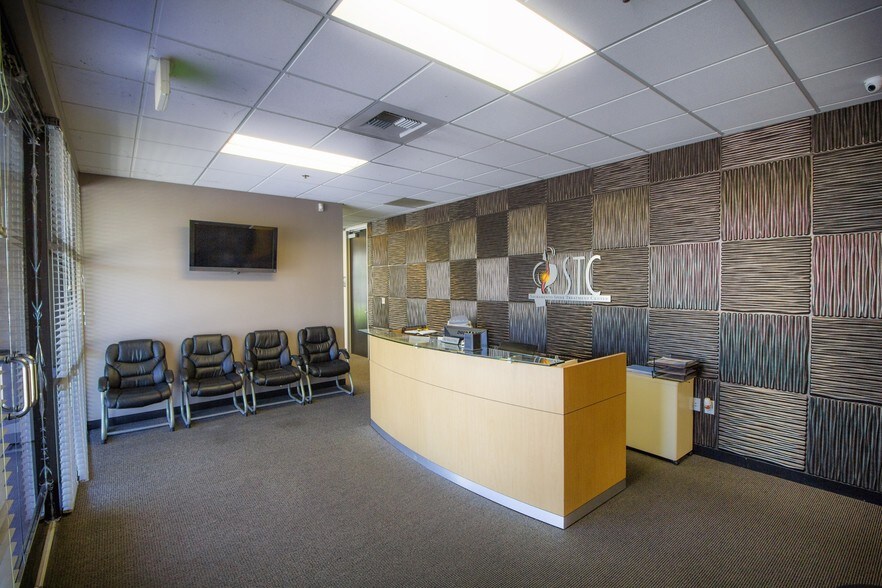 More Photos Of 1111 Exposition Blvd, Sacramento Office For Lease