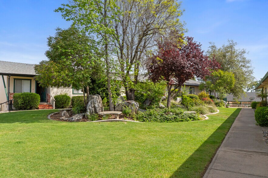 Primary Photo Of 91 Summit Ave, Sonora Apartments For Sale