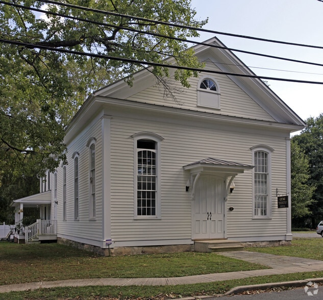Primary Photo Of 10 Princeton Ave, Rocky Hill Loft Creative Space For Lease
