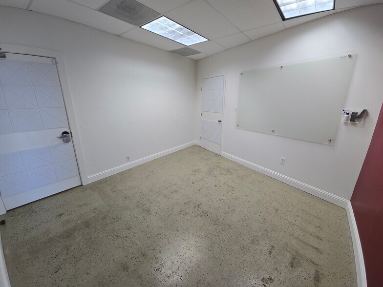 More Photos Of 1747-1749 Broadway St, Redwood City Office For Lease