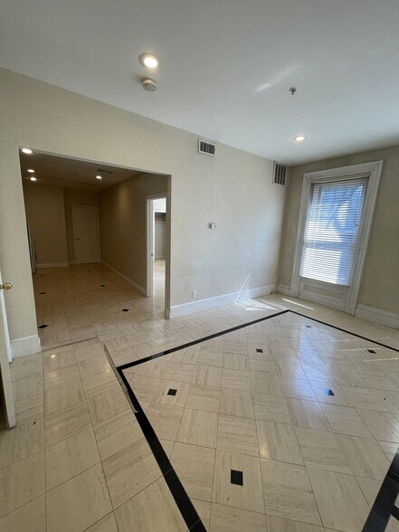 More Photos Of 161 Benefit St, Providence Apartments For Sale