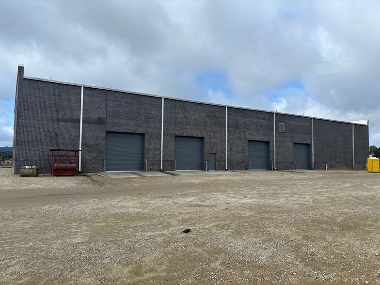 More Photos Of 2147 Redmond Cir NW, Rome Warehouse For Lease