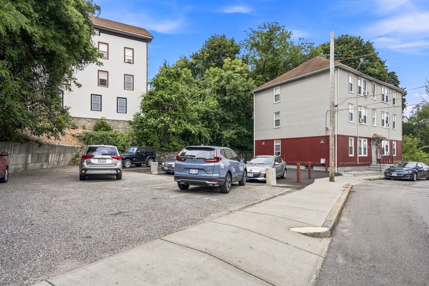 More Photos Of 219 River St, Woonsocket Apartments For Sale