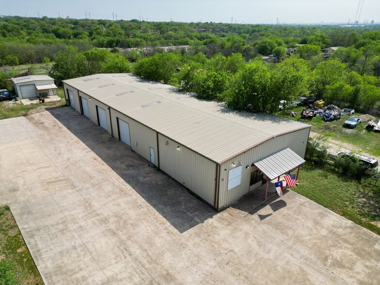 More Photos Of 13250 Lookout Rd, San Antonio Warehouse For Sale