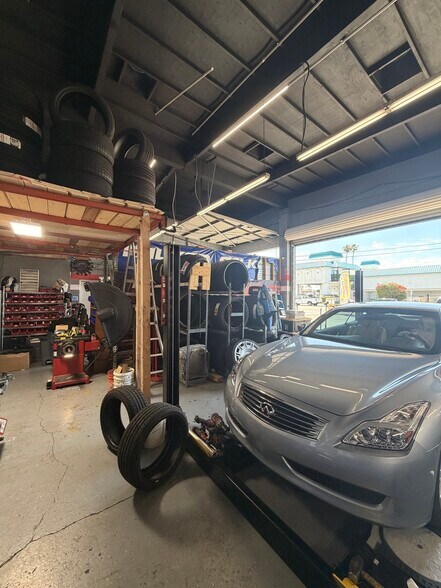 More Photos Of 10280 Beach blvd, Stanton General Retail For Lease