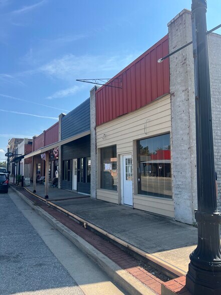 Primary Photo Of 133-135 N Lee St, Fort Gibson Storefront For Sale