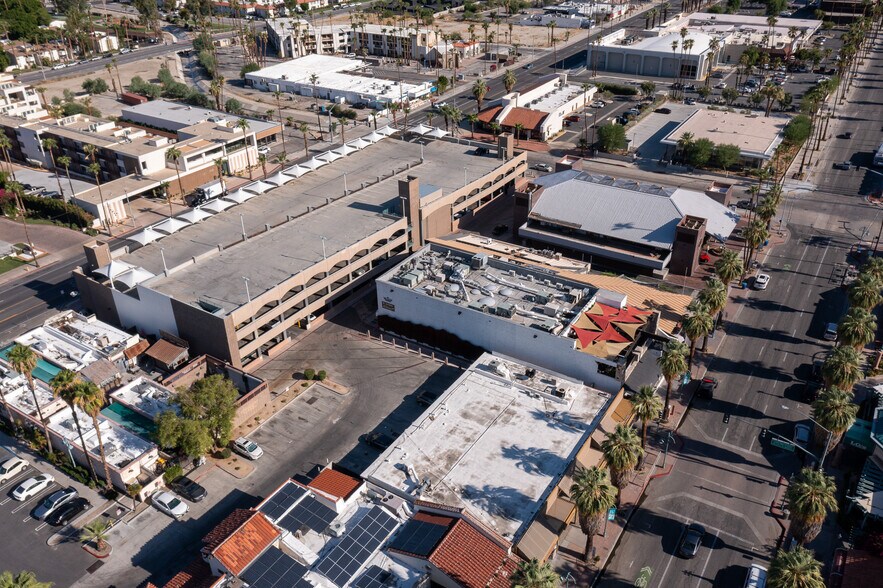 More Photos Of 262 S Palm Canyon Dr, Palm Springs Restaurant For Sale