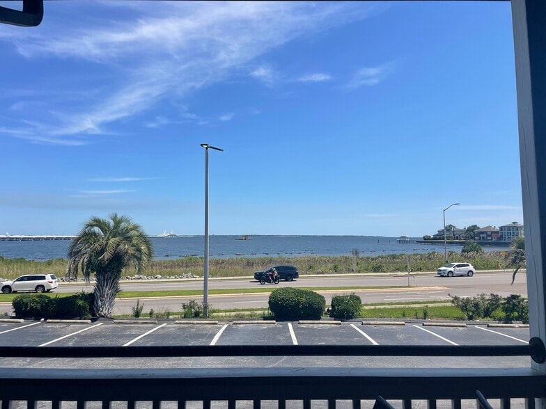 More Photos Of 905 E Gregory St, Pensacola Restaurant For Sale