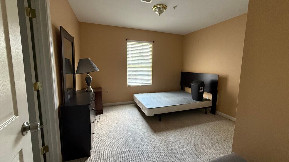 More Photos Of 5212 Astor Pl SE, Washington Assisted Living For Lease