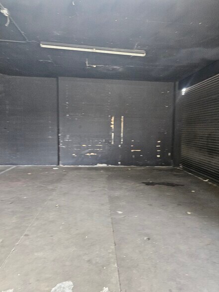 More Photos Of 6723 Reseda Blvd, Reseda Auto Repair For Lease