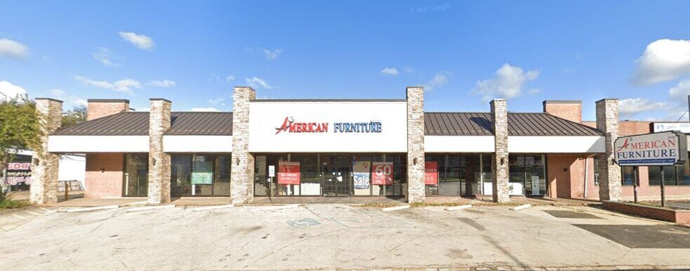 Primary Photo Of 134 Baltimore Pike, Springfield Township Freestanding For Sale