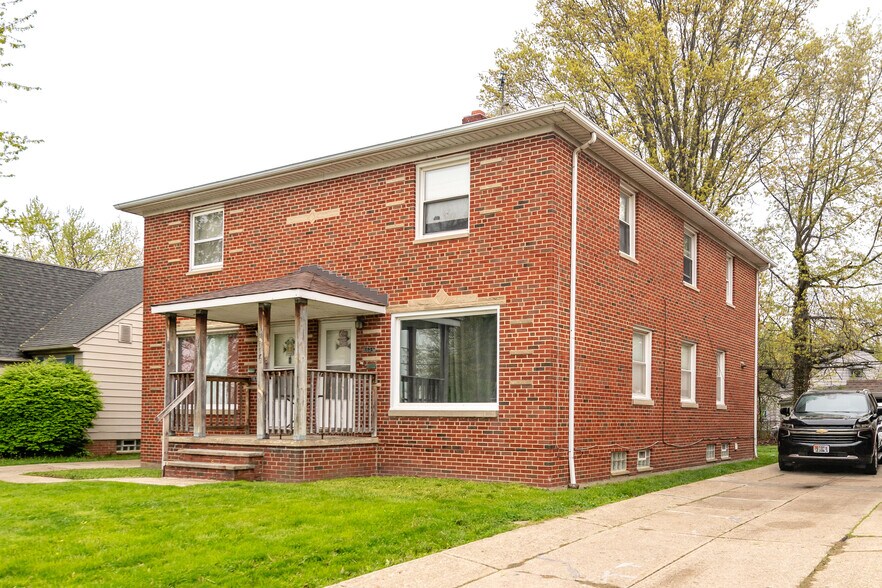 More Photos Of 663 Babbitt Rd, Euclid Multifamily For Sale